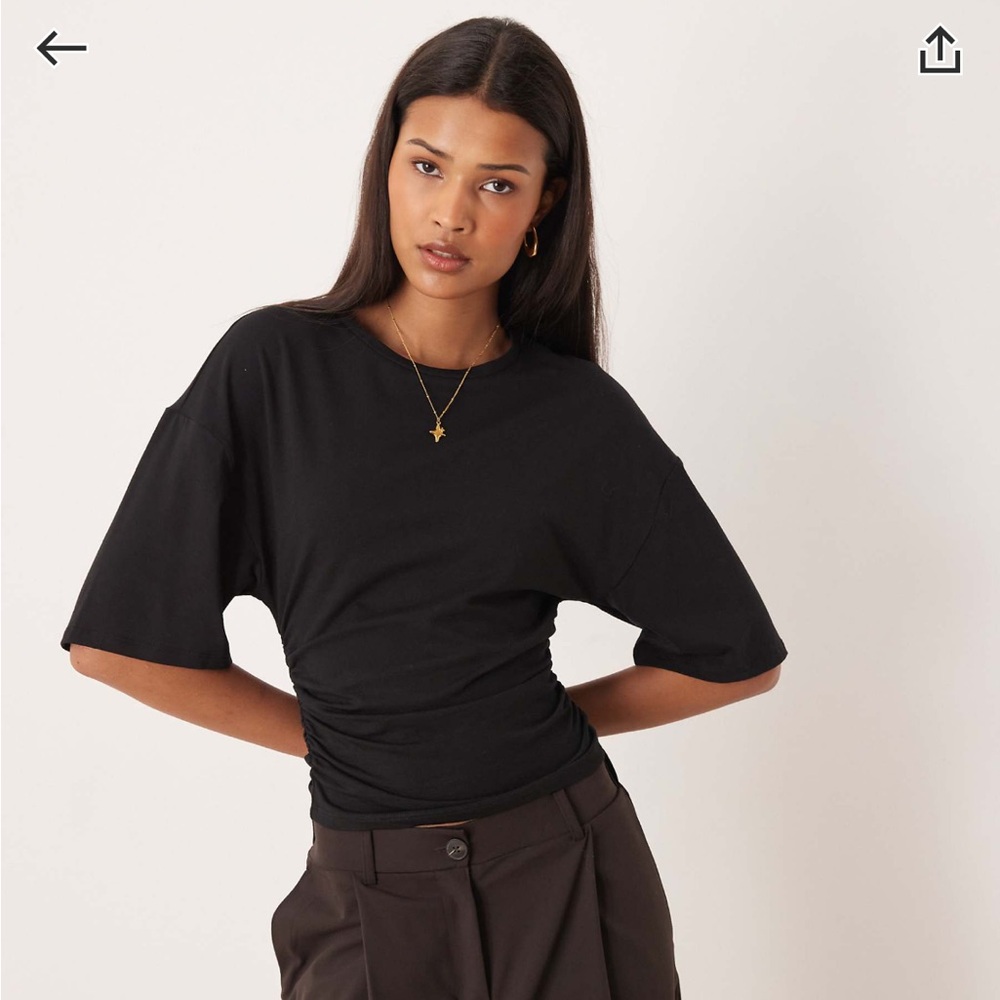 Black Short Sleeve Ruched Waist Tee - Women
